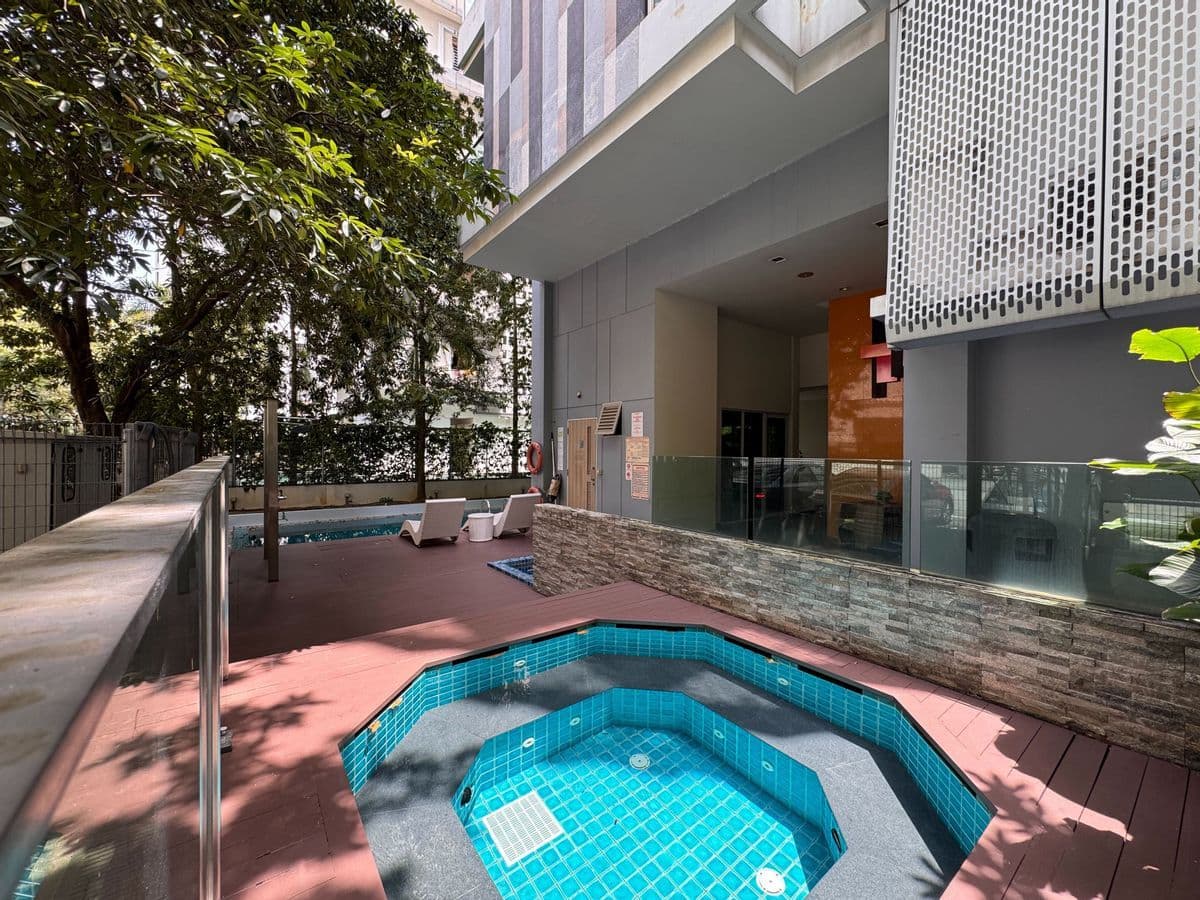 MetroResidences Newton | Hideaway Studio | Balcony - Media 3