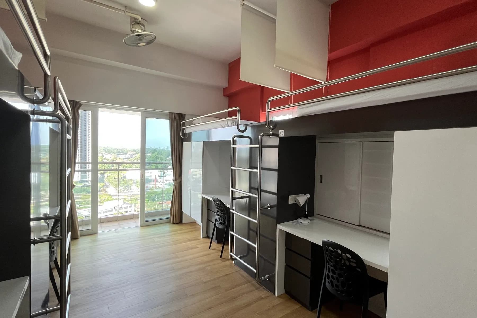 Quad Balcony | MDIS Residences @ Stirling